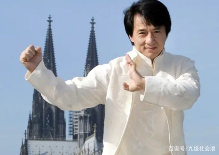 臧天朔和成龙有什么过节？