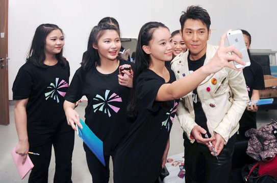 欢乐颂歌曲原唱