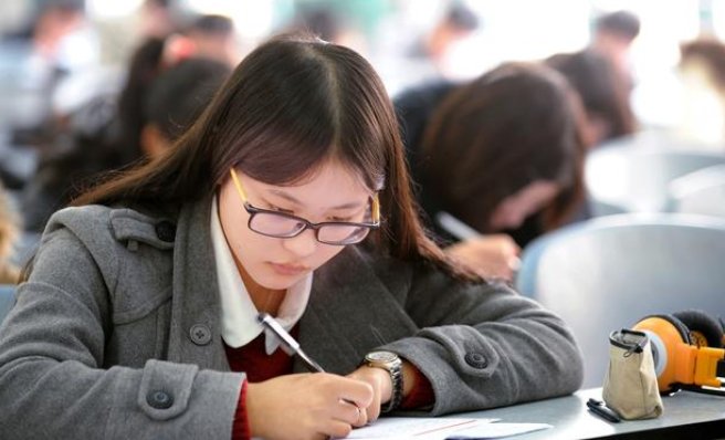 六年级语文成绩b等是在多少分以上