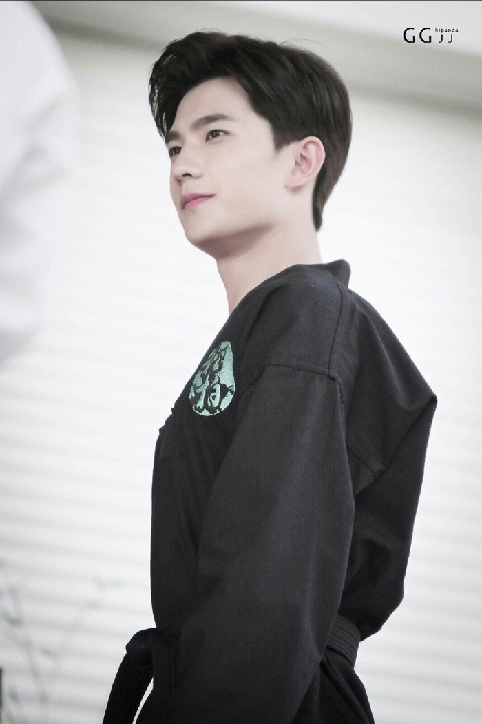 绝色师兄缠不休的作品目录