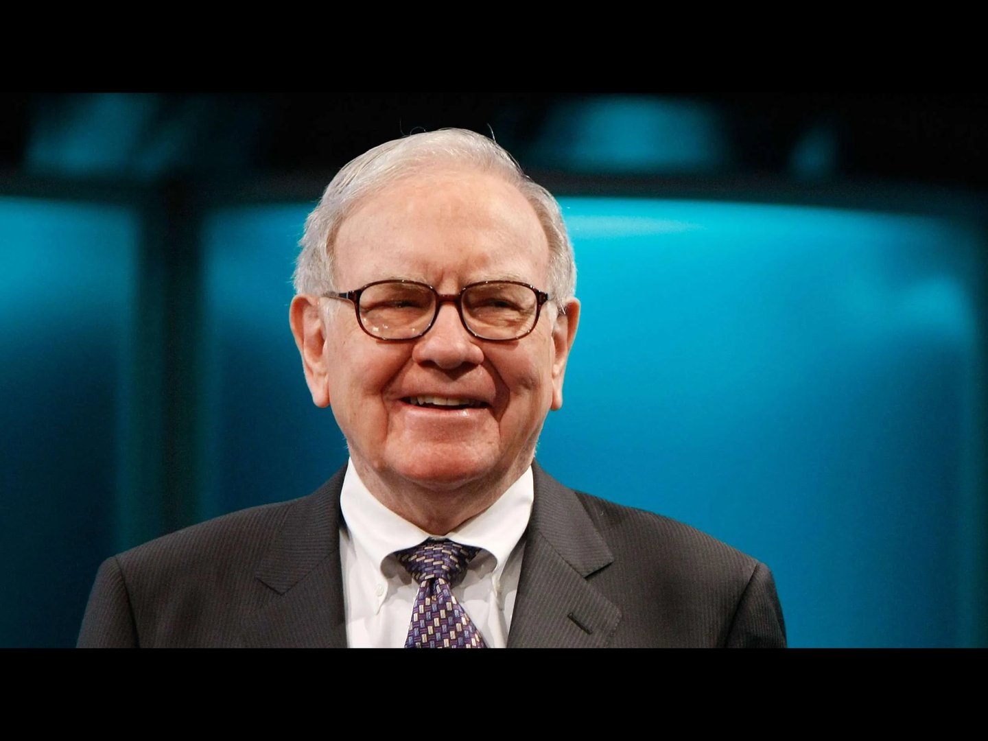 巴菲特身家暴涨超500亿元,普通人是否能借鉴他的投资方向?