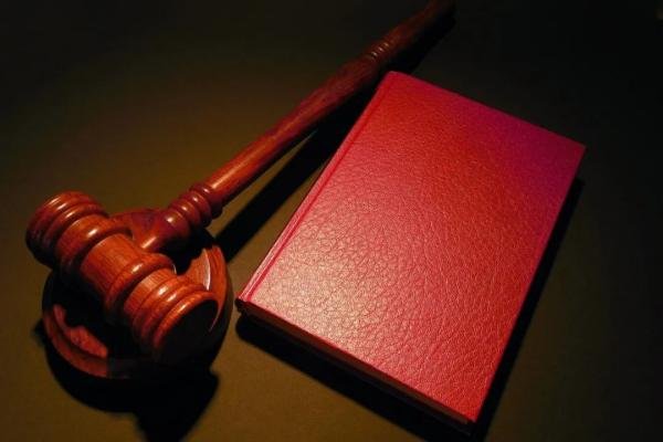 哪一项不是我国宪法的明文规定a国家实行社会主义市场经济