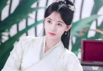 鞠婧祎的真名叫什么？