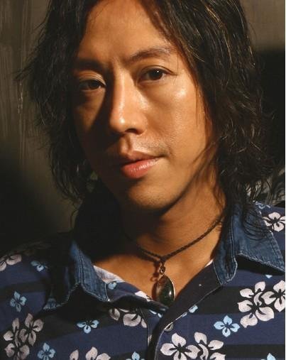 黄健唯的歌手简介