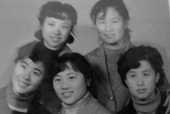 山楂树 故事原型