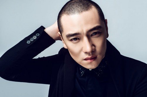 我想问一下。不是，我们都不长大，你们就不会变老是手。这是哪首歌的歌词？