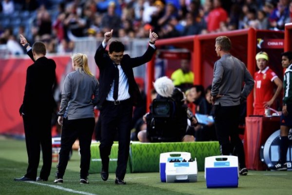 足球教练被红牌以后,会有哪些影响?