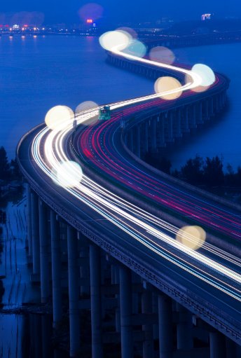 川流不息是什么生肖？