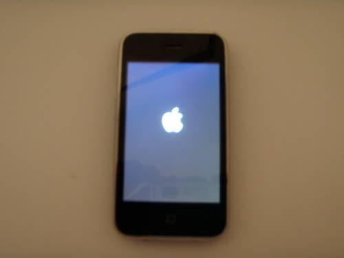 苹果 iPhone4S 开机是什么样的