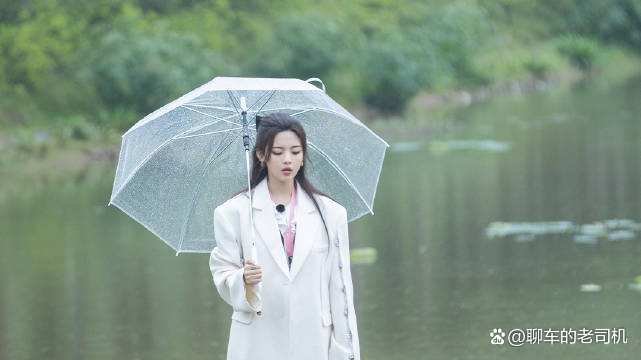 《登录圆鱼洲》杨超越六连拒绝李诞，在节目中还有哪些搞笑的瞬间？