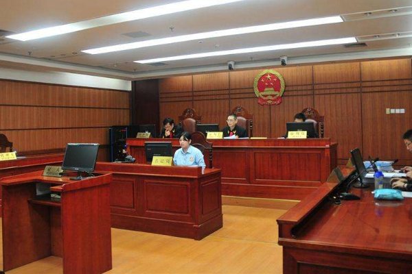 陕西男子性侵自己8岁女儿被判7年，长大后女儿该如何对待父亲？