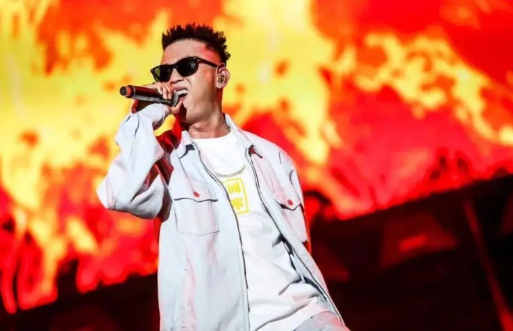 仙踪林19岁rapper英文是什么？