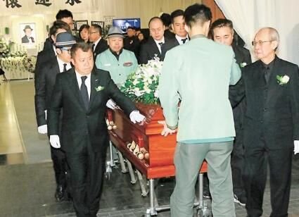 扶灵是什么意思 扶灵人一般是什么关系(亲密的人)