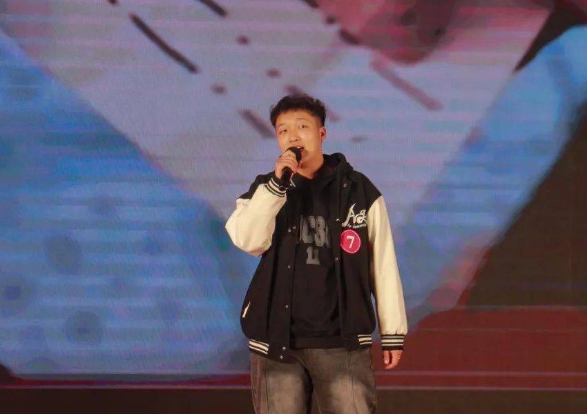 网络十大伤感歌曲