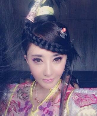 薛刚反唐里的纪鸾英是谁演的