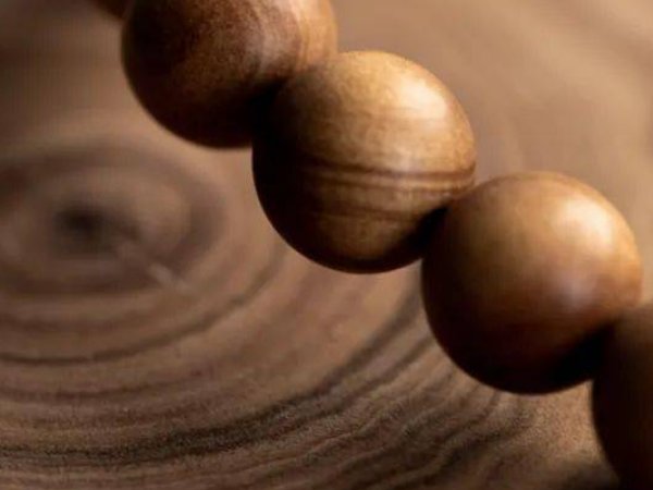 旃檀怎么读什么意思