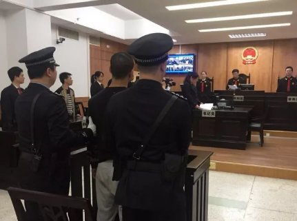 广西某学校一保安砍伤师生41人只为私愤被判死刑，你有何看法？