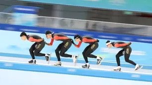 速度滑冰运动在世界上有悠久的历史，有哪些发展历程？