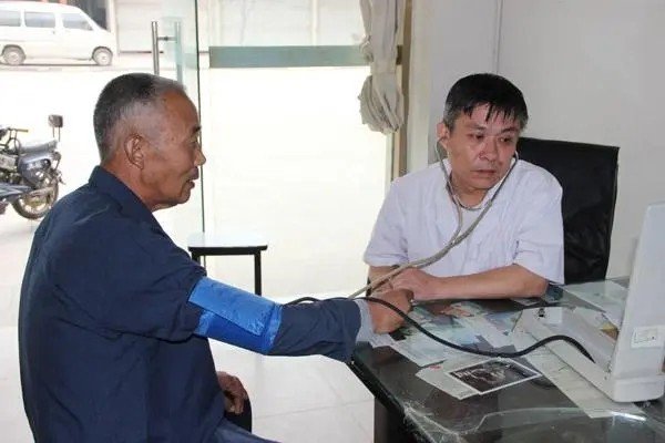 乡村医师可以考执业助理医师吗？