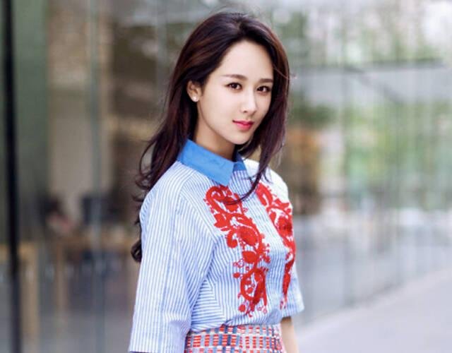 那英得知杨紫出演过《家有儿女》后，三巴掌把她拍飞，她的脾气有多爆？