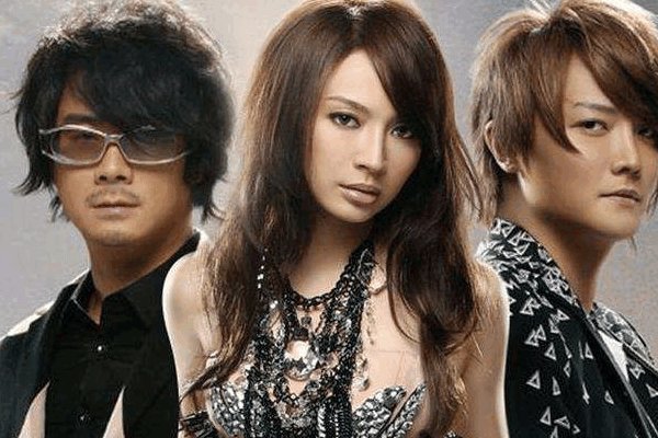 主唱是一个乐队的灵魂，为什么飞儿乐队会换掉原来的主唱？