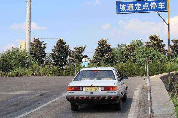 外地人在上海考驾照需要什么条件？
