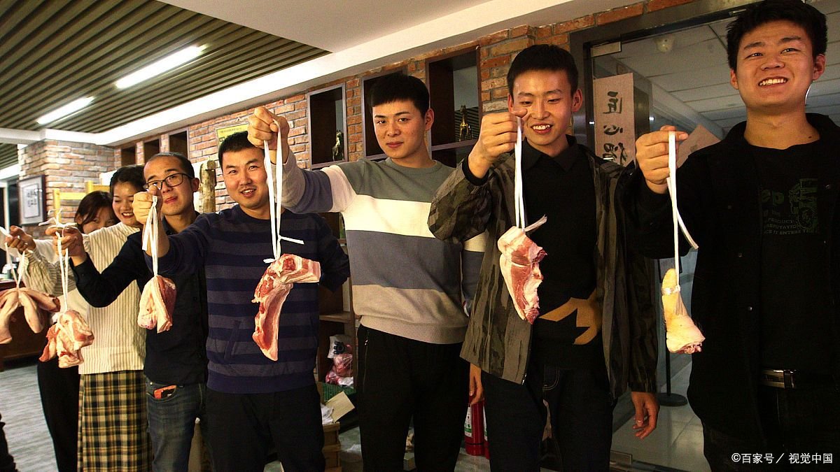 32岁总裁辞掉百万年薪返乡种辣椒，如何看待这一选择？