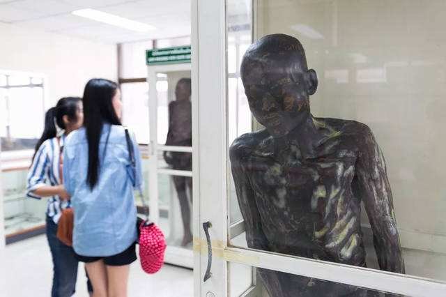 曝尸六十载，中国食人魔冤屈洗清，他做了什么？