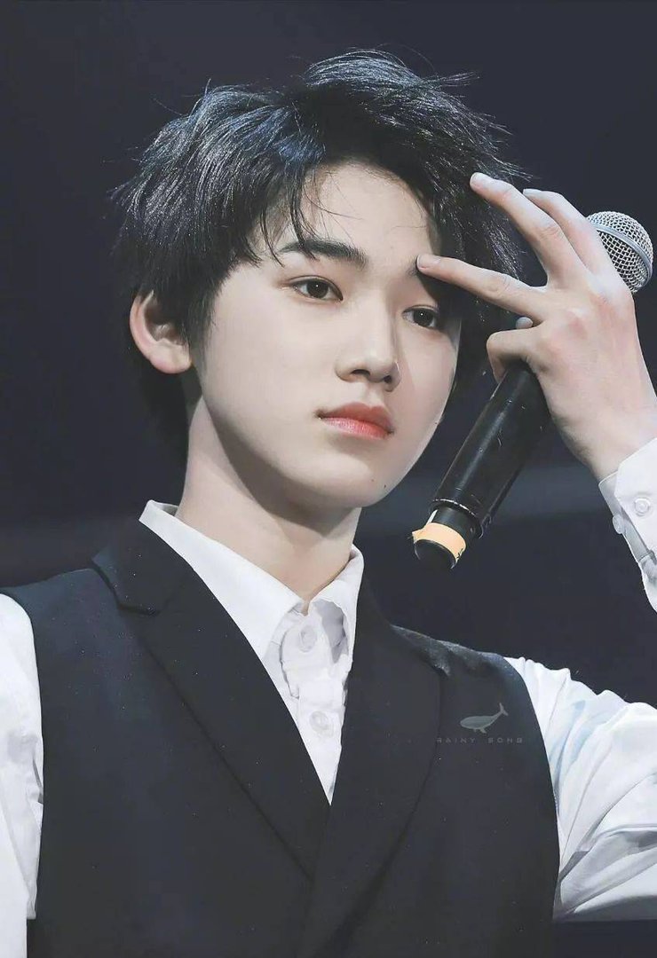 宋亚轩说感觉作业真的写不完，明星也会有学习的烦恼吗？