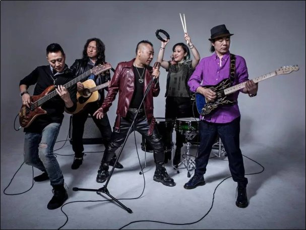 零点乐队主唱叫什么名字