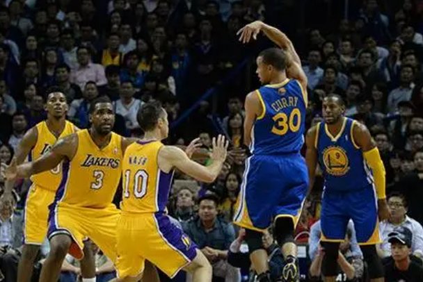 篮球比赛多长时间