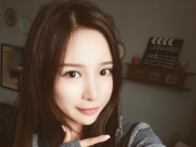 乔任梁女友是徐璐还是李嘉艾