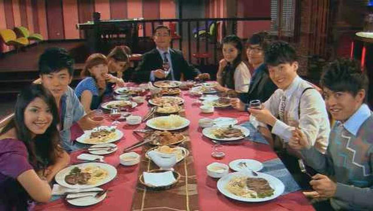 《爱情公寓》娄艺潇成功考上了女博士，决定请众人吃饭，之后发生了什么呢？