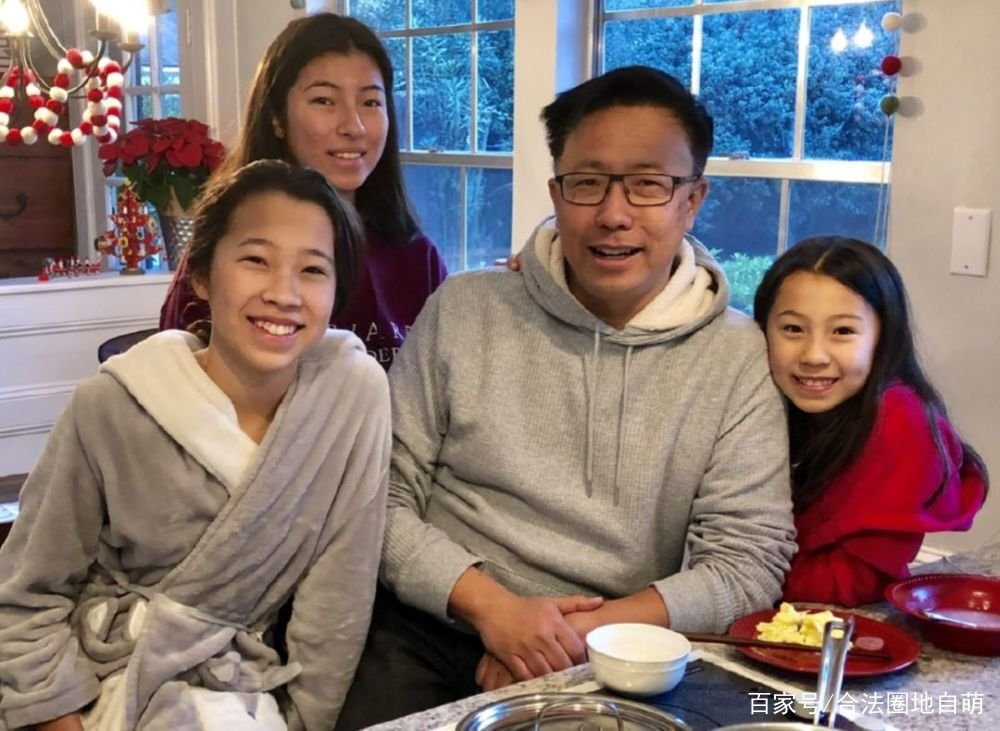 疯狂英语的李阳被曝家暴女儿，但仍会正常上课，他值得被原谅吗？