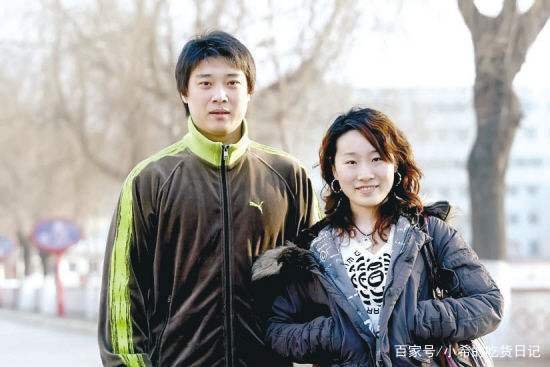 中国乒乓名将入日本国籍，不学日语不改名，娶中国女孩，他是谁呢