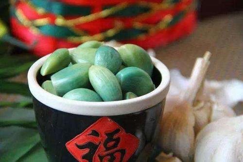 腌腊八蒜为什么要把醋烧开呢