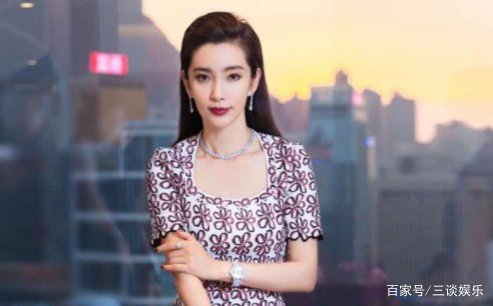 李冰冰发文怒怼成龙，想念范冰冰就去见她，他们俩发生什么了？