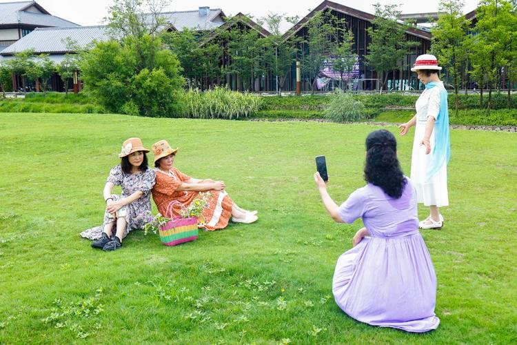 哪些城市旅游业受疫情严重打击？