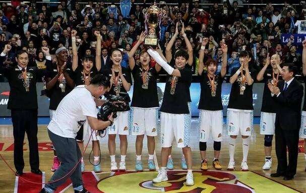 .2016一2017wcba北京首钢女篮队员名单