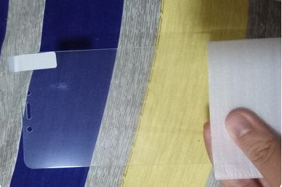 怎么去手机白边？