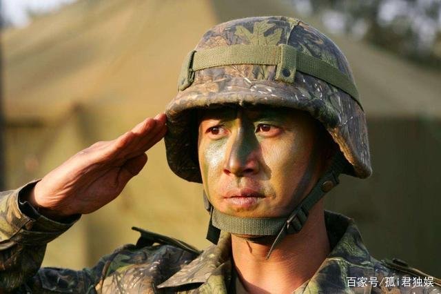 士兵突击小说txt，百度云！拜托！