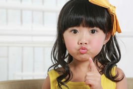 杨铠凝是谁的女儿