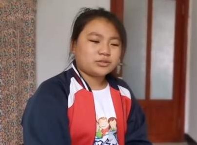黑龙江女孩每天吃4个馒头为妈妈移植骨髓，小小年纪如此懂事有多难得？