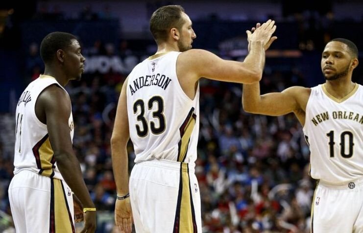 鹈鹕队是哪只球队改名的？