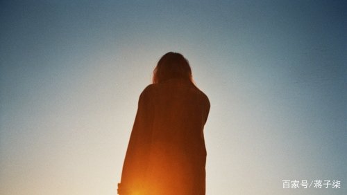 一段让自己痛苦的恋爱，究竟该不该放弃？