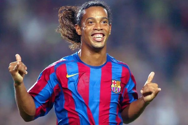 曝小罗生活陷入窘境每天嗜酒如命,曾被誉为梅西大哥的他为何会这样?