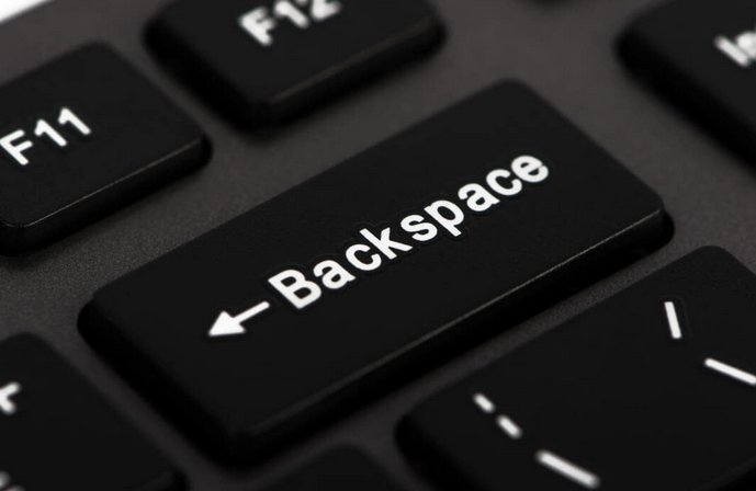backspace键在键盘的哪个位置