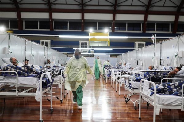 巴西已检出110种变异毒株，是否意味着疫情更难控制？