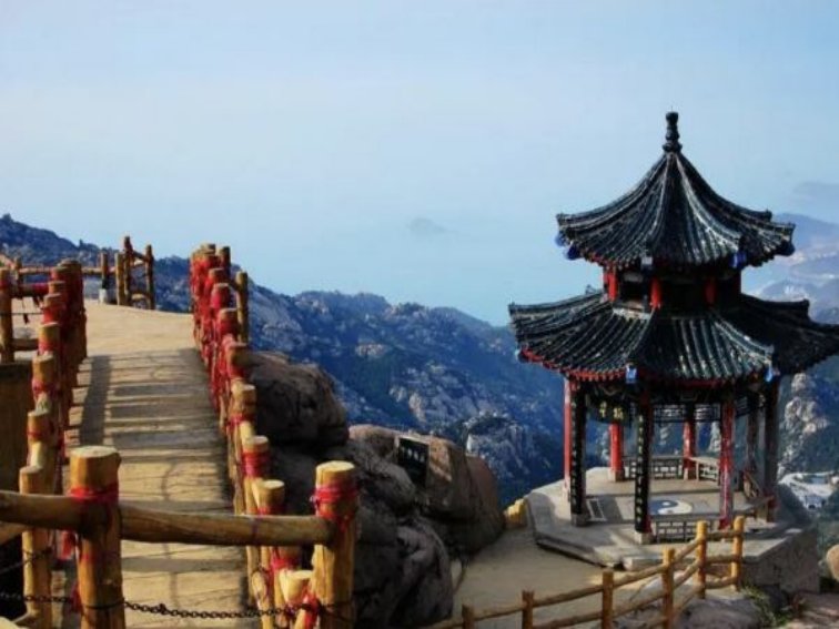 被誉为海上第一名山的是