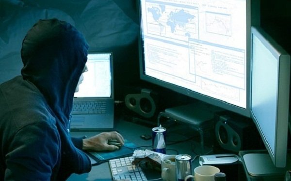 读者盗号替作者改文添2万字剧情，他为何要这么做？